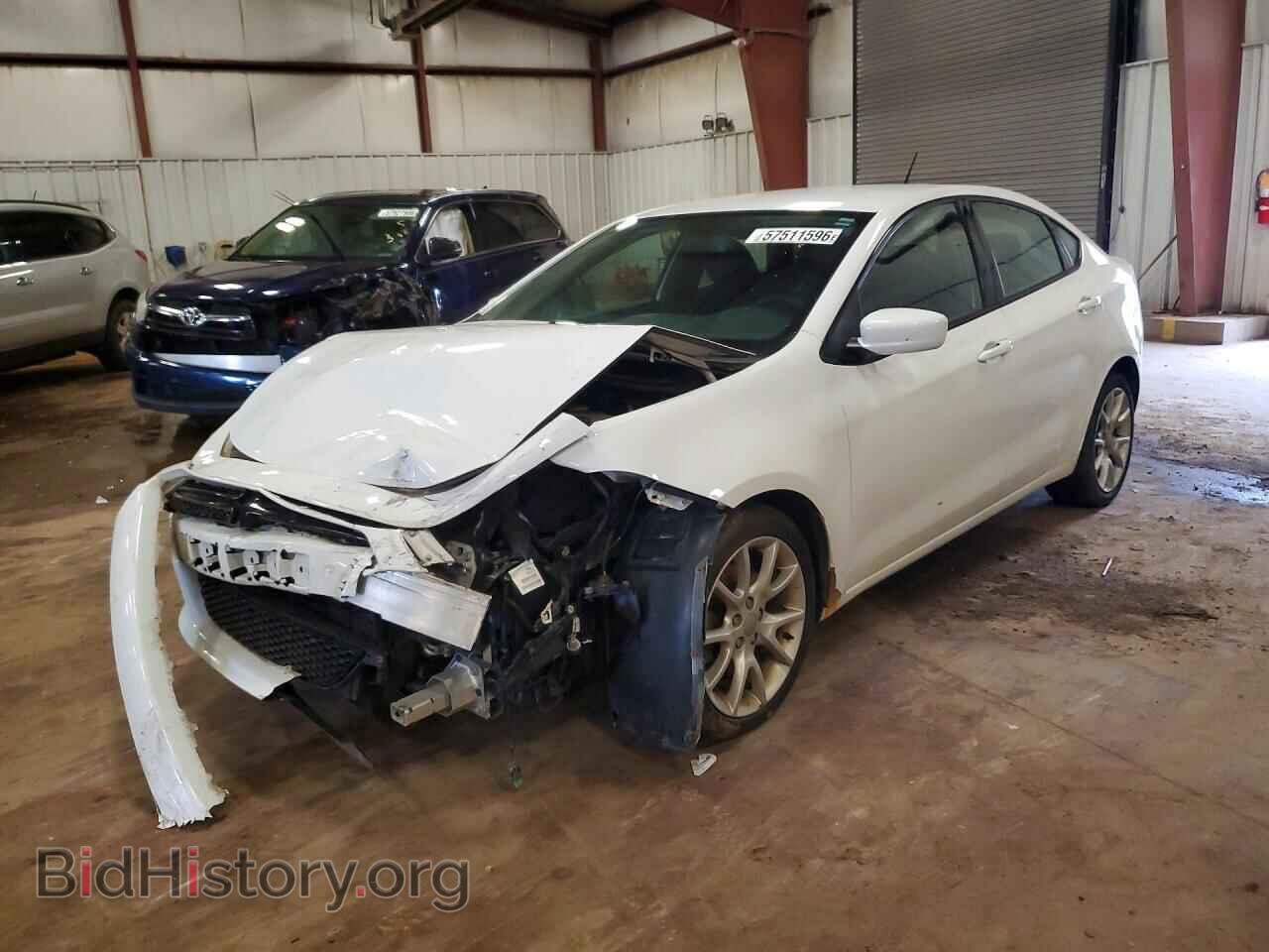 Photo 1C3CDFBA4DD287856 - DODGE DART 2013