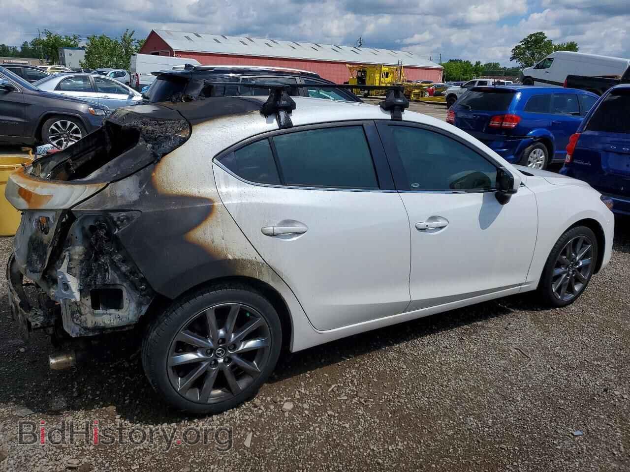 2018 MAZDA 3 - VIN: 3MZBN1M33JM210530 - Фото 3