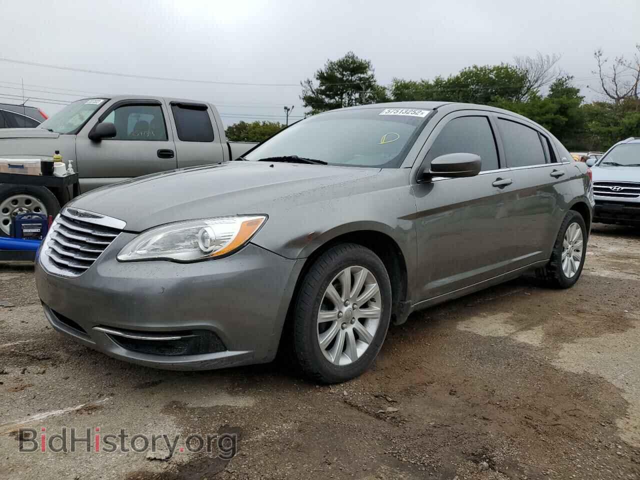 2013 CHRYSLER 200 - VIN: 1C3CCBBB1DN602224 - Фото 2