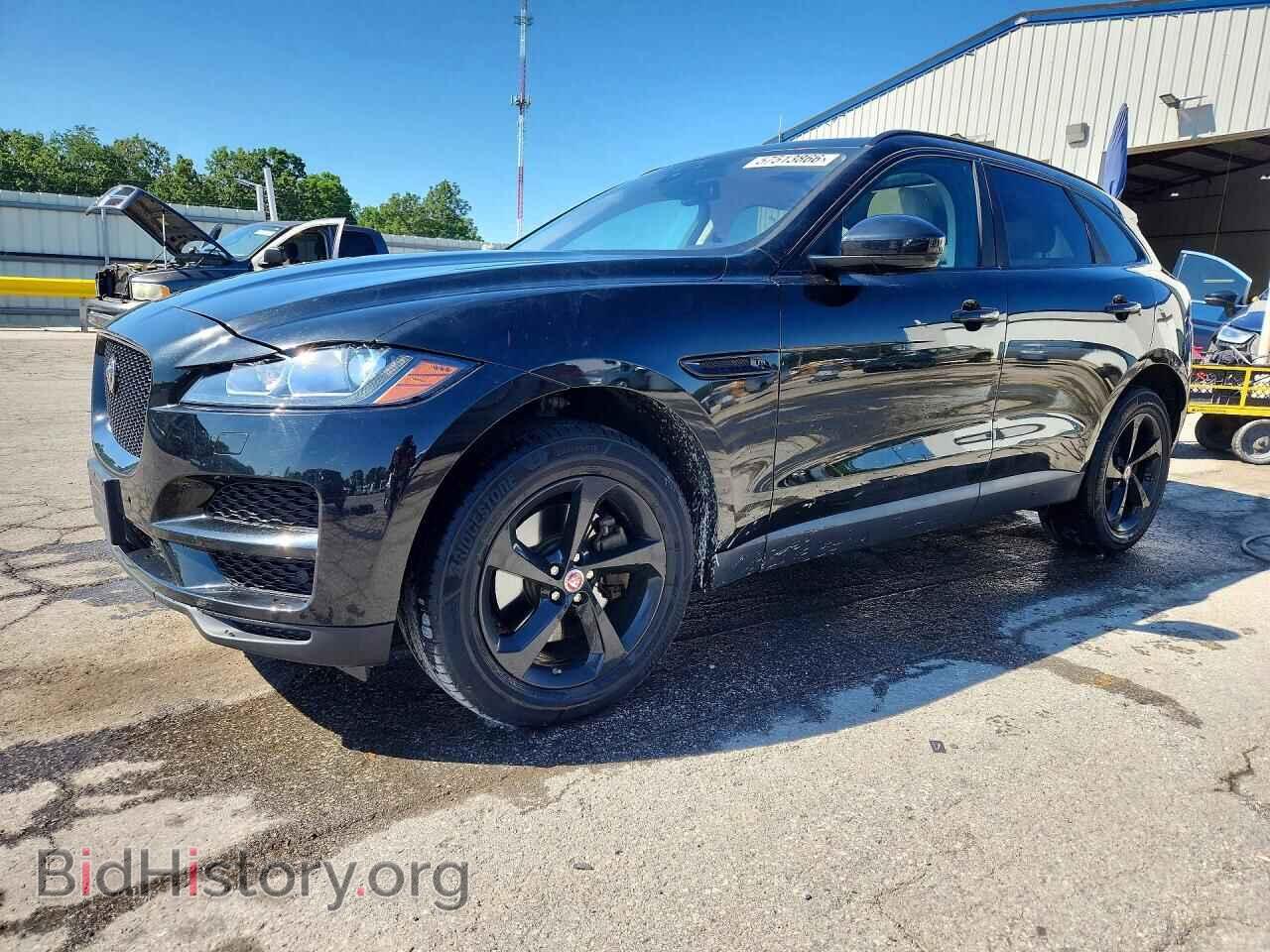 Фотография SADCJ2BV2HA060175 - JAGUAR F-PACE 2017