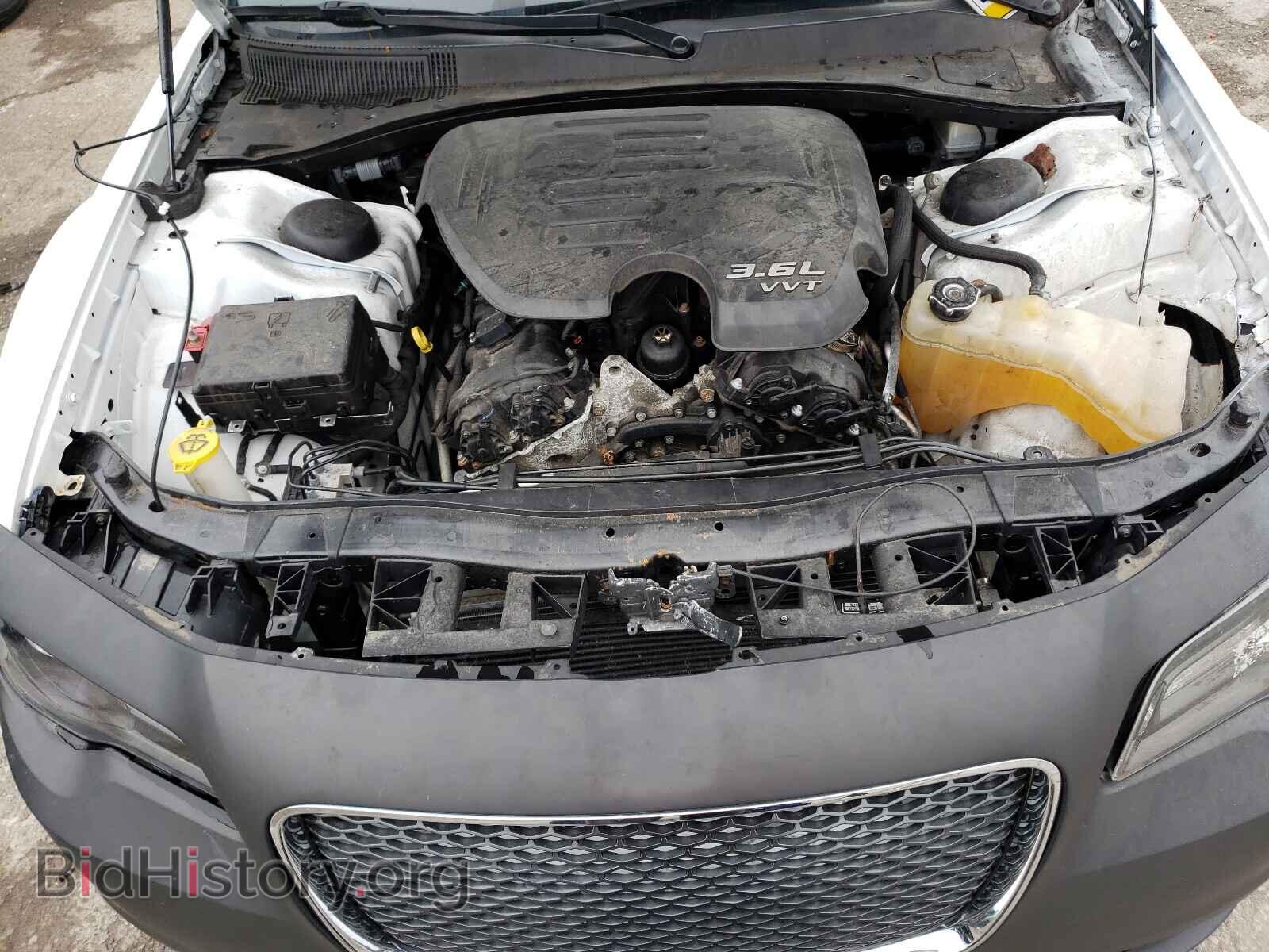 2016 CHRYSLER 300 - VIN: 2C3CCAAG9GH216509 - Фото 7