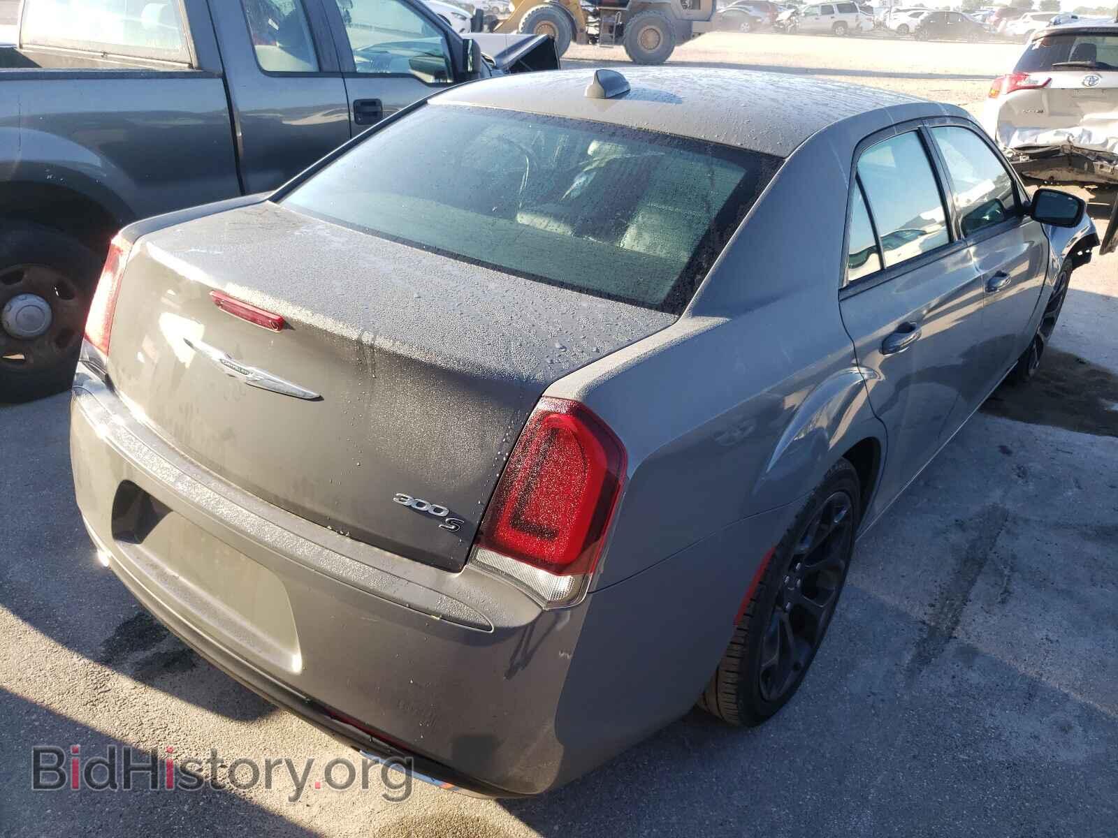 2019 CHRYSLER 300 - VIN: 2C3CCABG7KH689493 - Фото 4