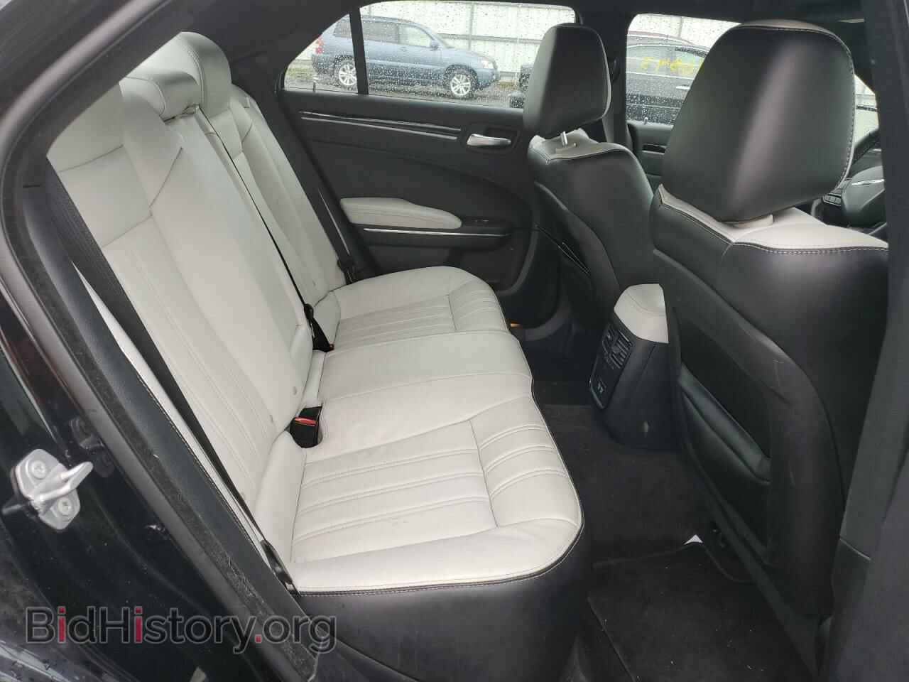 2018 CHRYSLER 300 - VIN: 2C3CCAGG4JH141541 - Фото 10