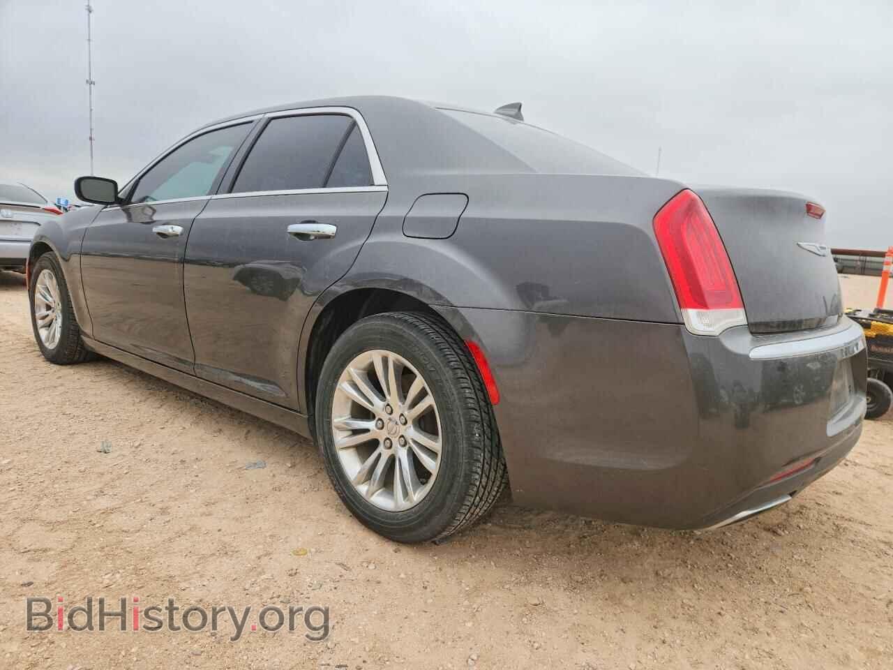 2017 CHRYSLER 300 - VIN: 2C3CCAEG8HH564670 - Photo 2