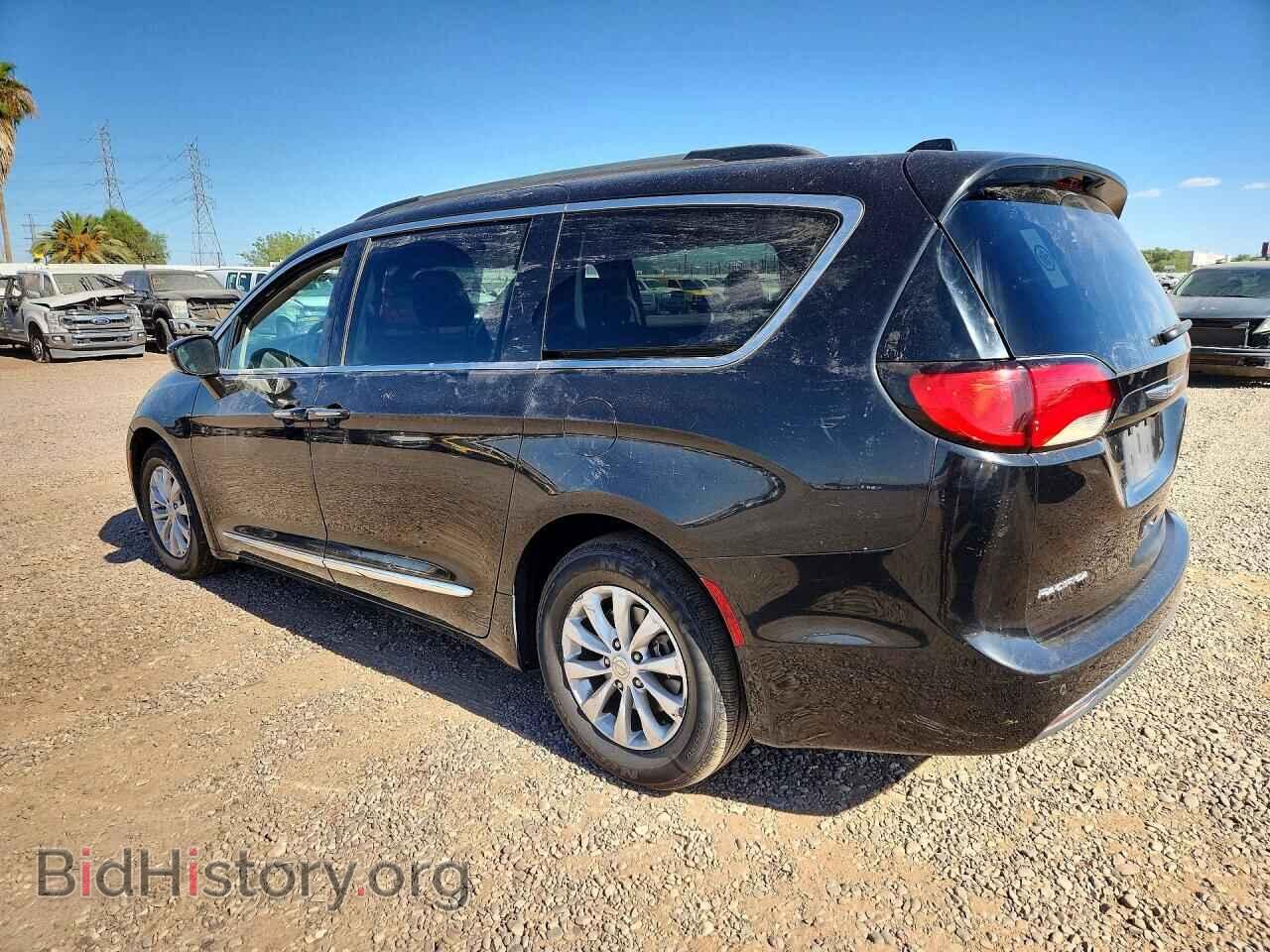 2017 CHRYSLER PACIFICA - VIN: 2C4RC1BG0HR613297 - Photo 2