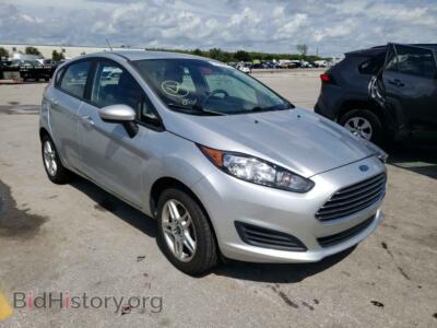 2019 Ford FIESTA Fiesta SE, silver — VIN 3FADP4EJ5KM130898, Copart