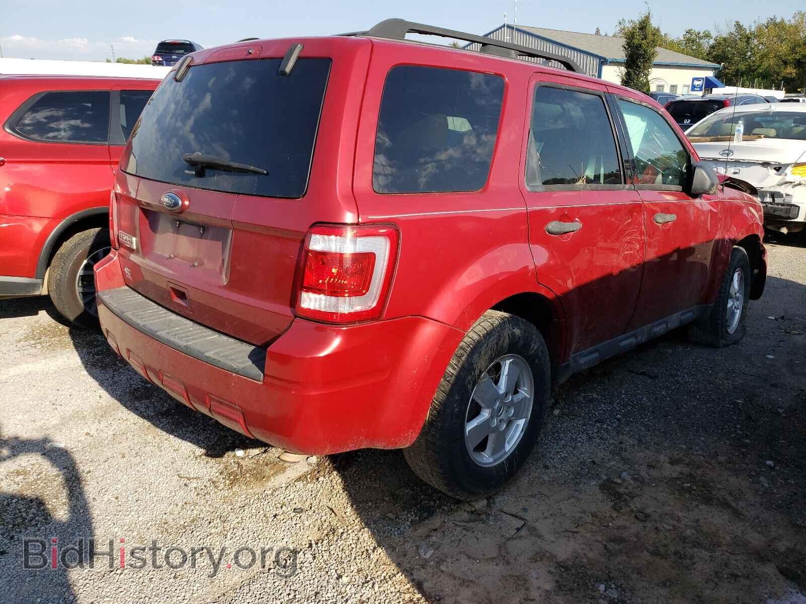 2011 FORD ESCAPE - VIN: 1FMCU0D73BKA66196 - Фото 4