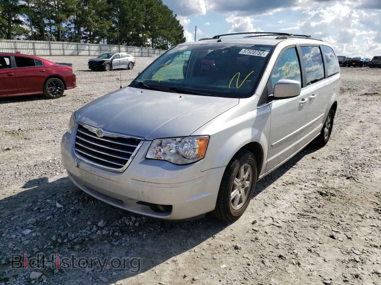 2010 CHRYSLER MINIVAN - VIN: 2A4RR5DX4AR149708 - Photo 2
