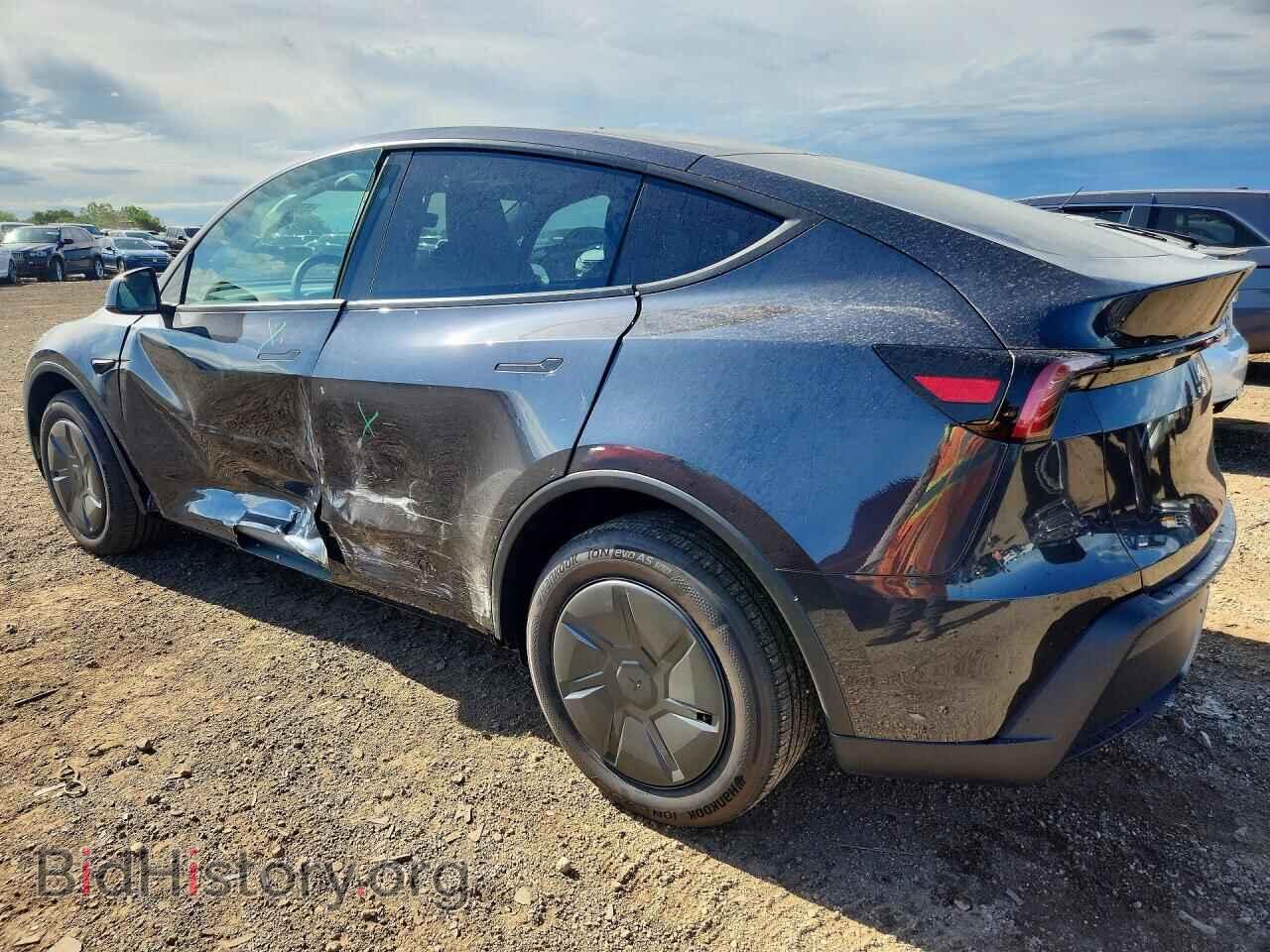 2026 TESLA MODEL Y - VIN: 7SAYGDEE2TA687109 - Photo 2
