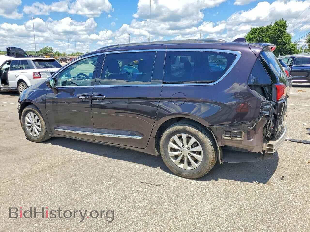 2017 CHRYSLER PACIFICA - VIN: 2C4RC1BG0HR583900 - Фото 2