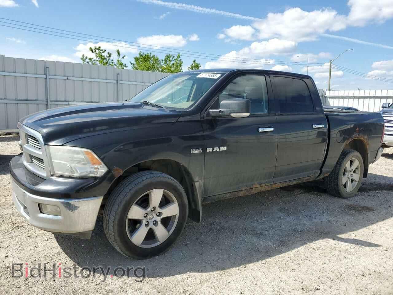 Photo 1D3HV13T79S713566 - DODGE All Models 2009