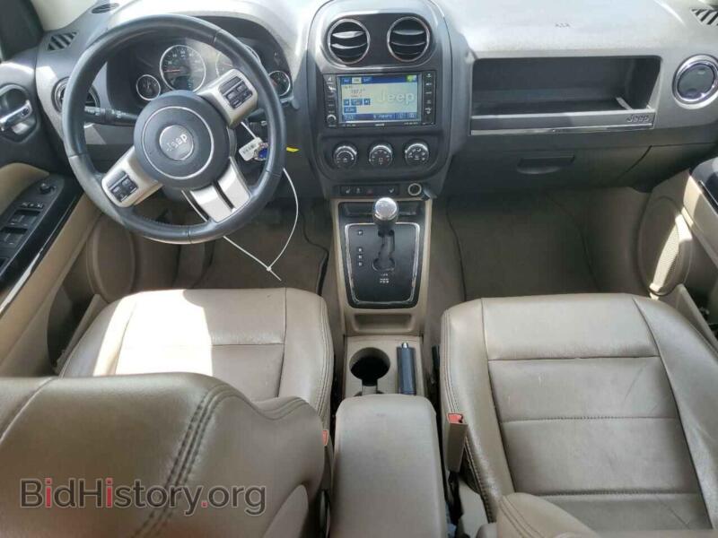 2011 Jeep COMPASS (VIN 1J4NT5FB8BD238400) — фото 8 из 13