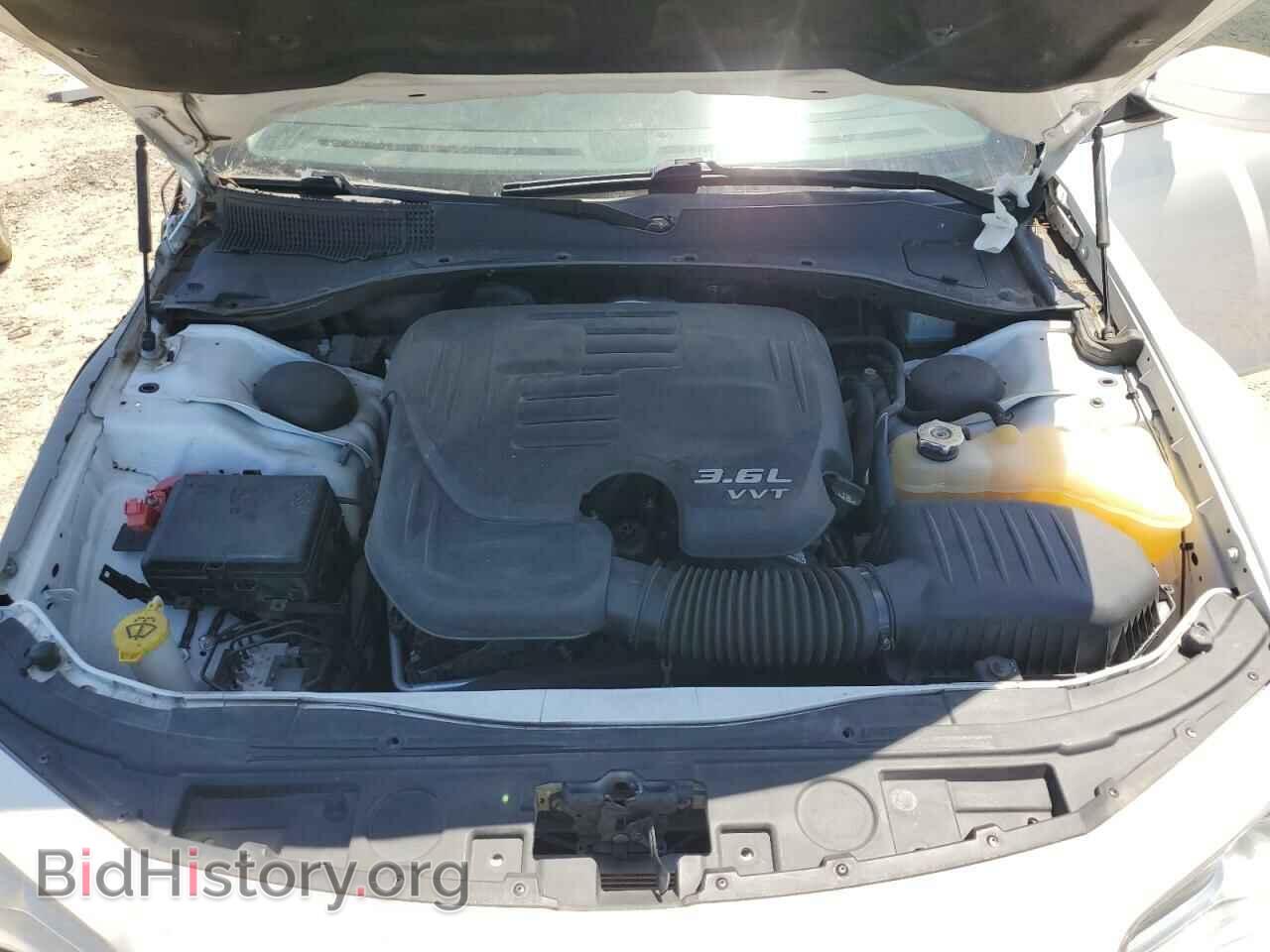 2019 CHRYSLER 300 - VIN: 2C3CCAAG9KH548183 - Фото 11