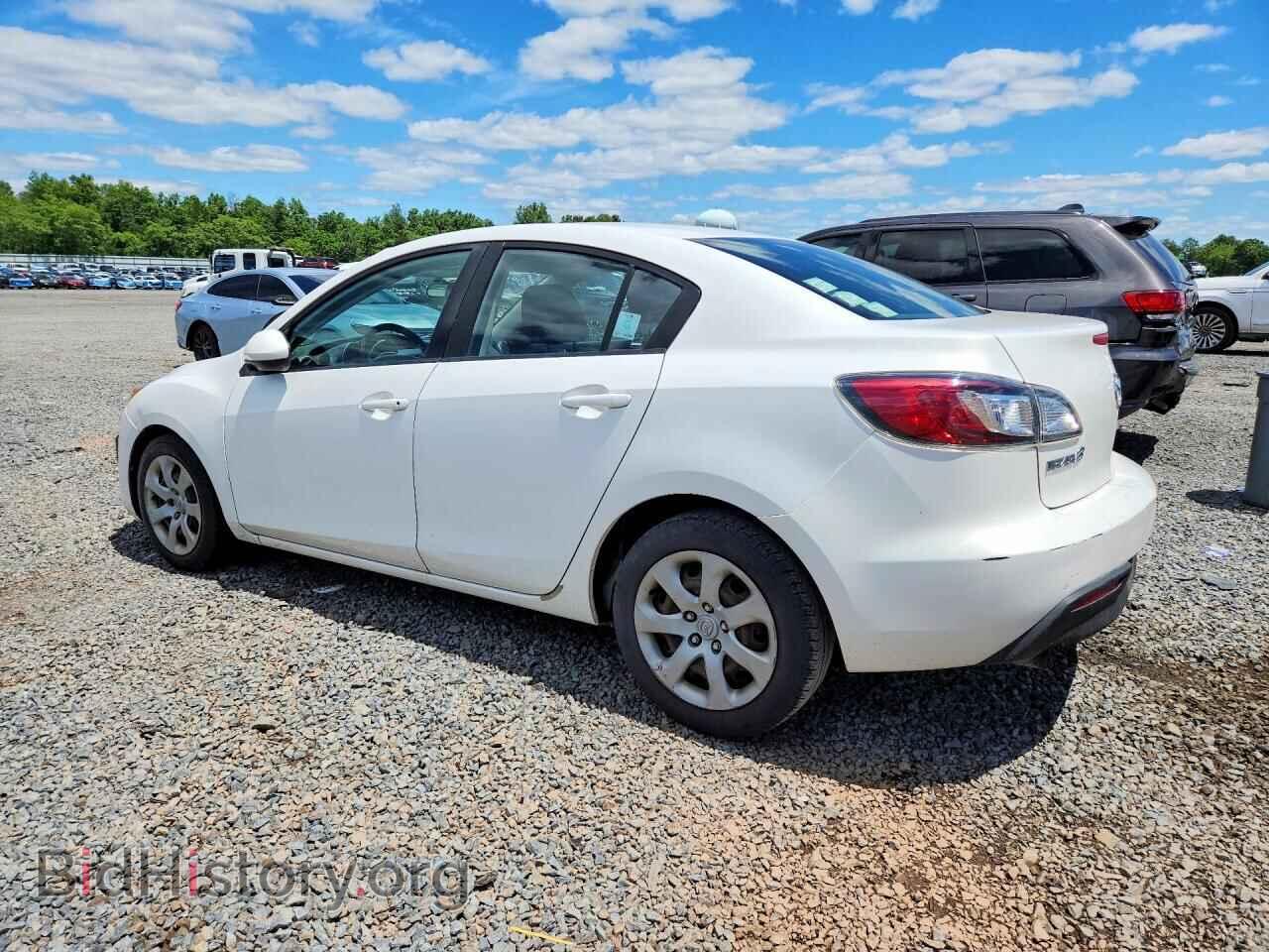 2011 MAZDA 3 - VIN: JM1BL1UG4B1355456 - Photo 2