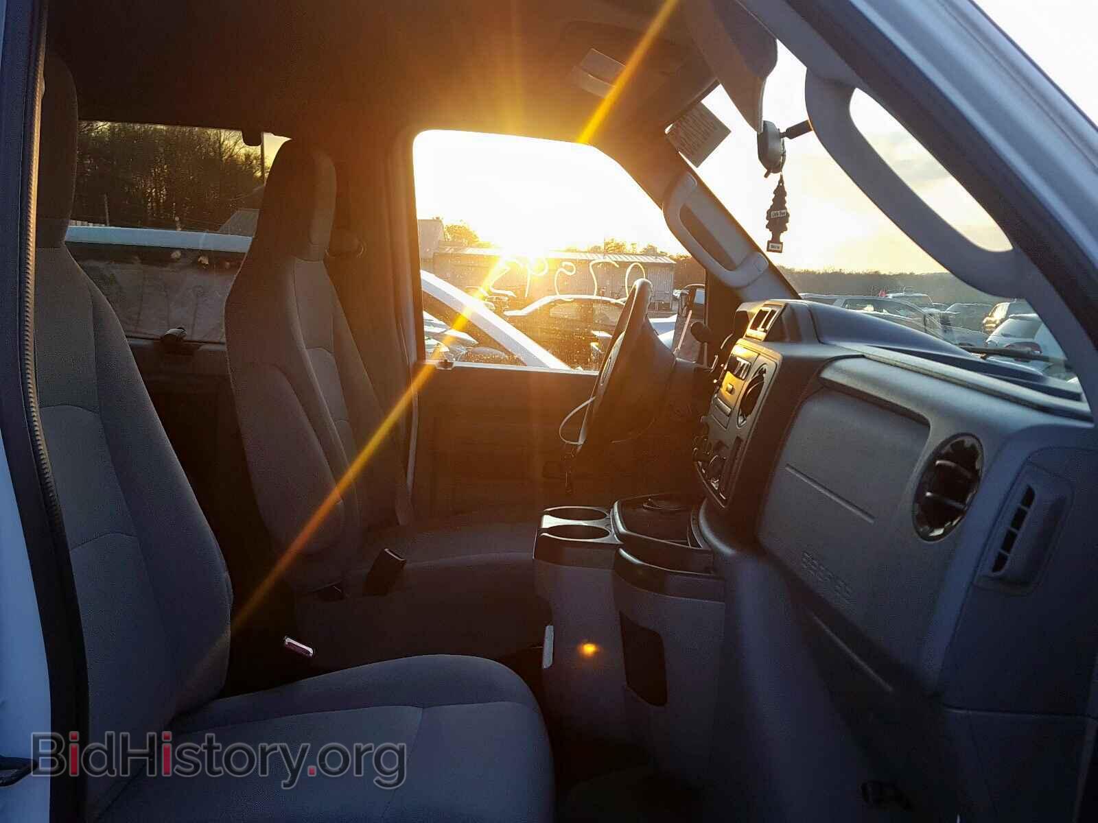 2011 FORD ECONOLINE - VIN: 1FBSS3BL3BDA74346 - Фото 5