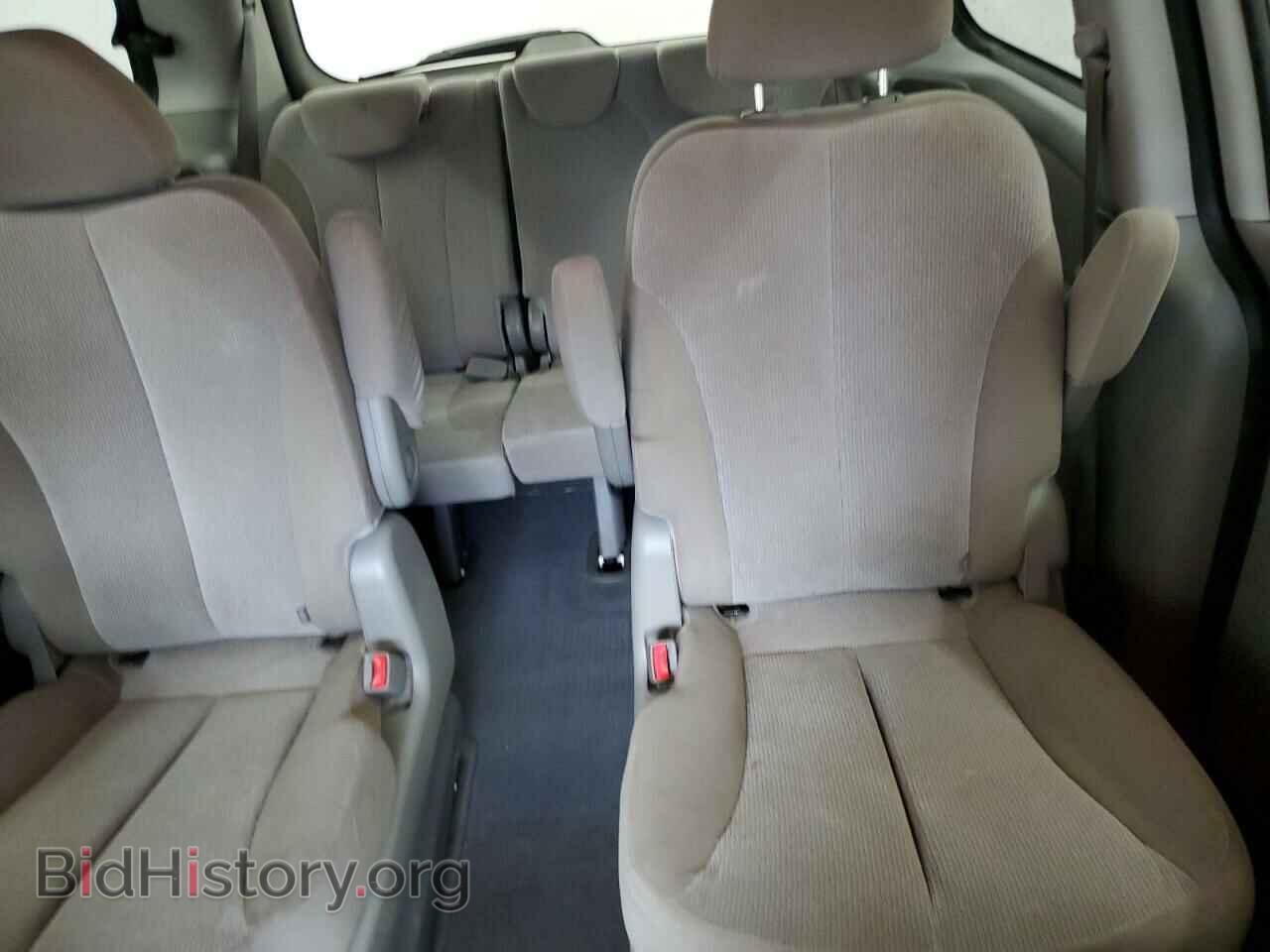 2011 KIA All Models - VIN: KNDMG4C74B6404156 - Photo 10