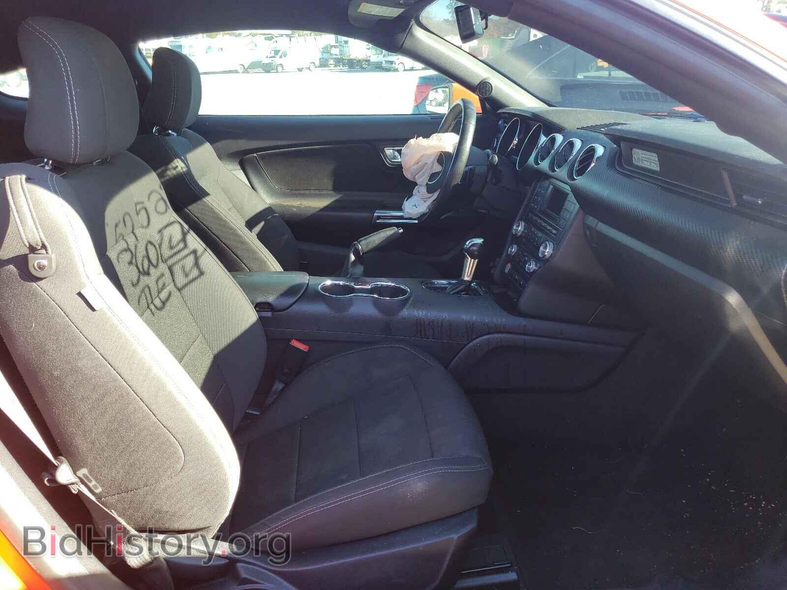 2016 FORD MUSTANG - VIN: 1FA6P8AM8G5261823 - Фото 5
