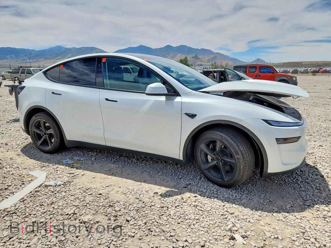 2026 TESLA MODEL Y - VIN: 7SAYGDEE2TF416022 - Фото 4