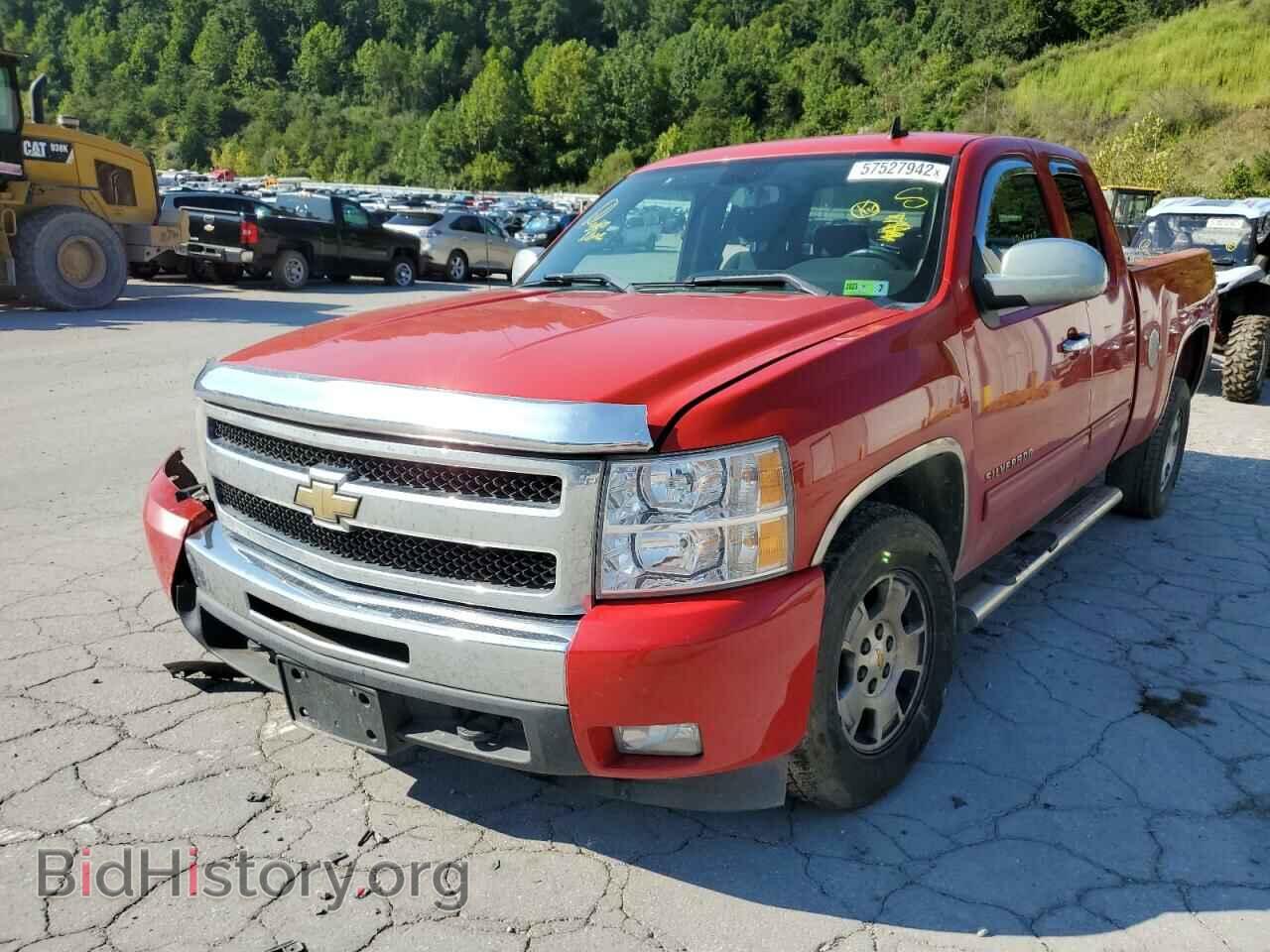 2011 CHEVROLET SILVERADO - VIN: 1GCRKSE39BZ149506 - Фото 2