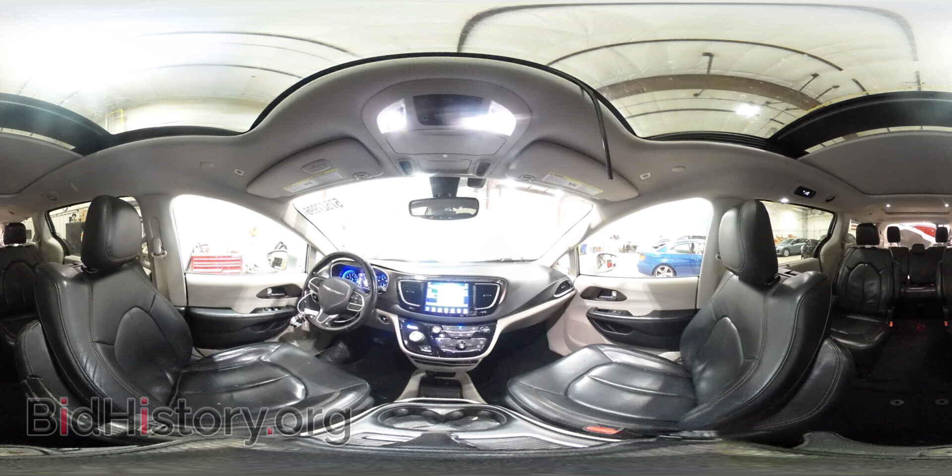 2019 CHRYSLER PACIFICA - VIN: 2C4RC1EG2KR645381 - Photo 15
