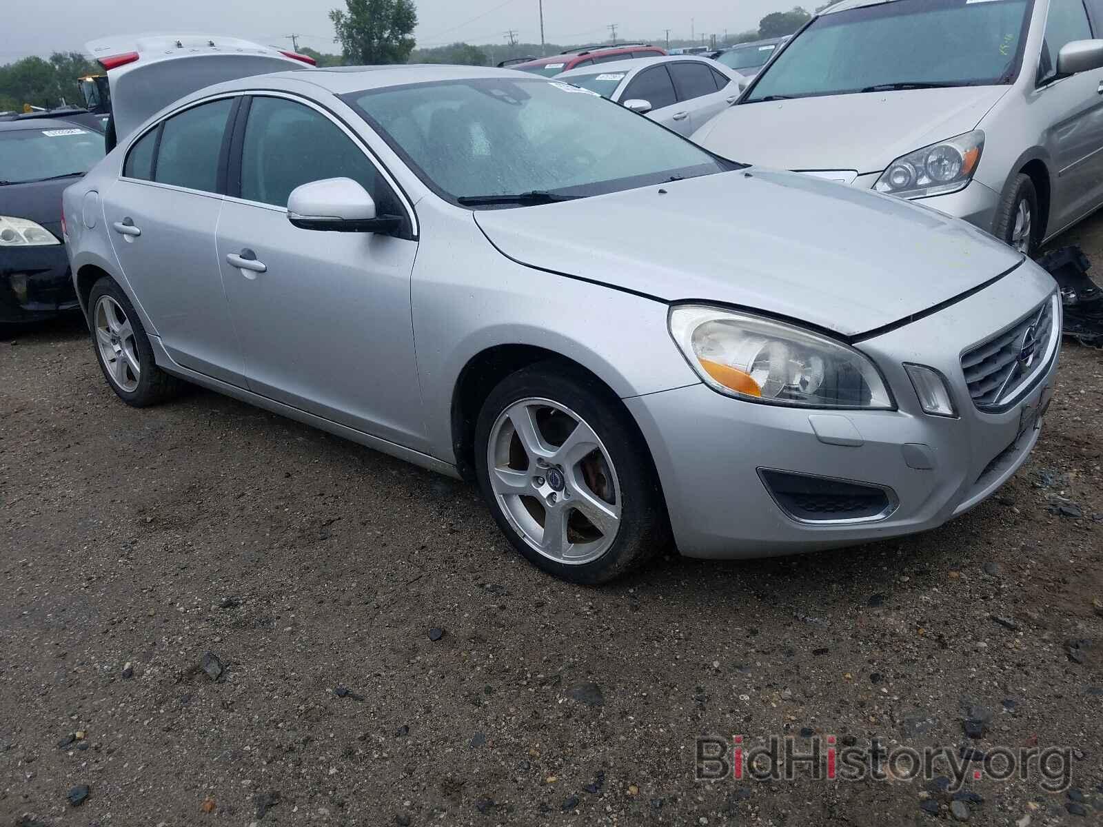 Photo YV1622FS6C2032043 - VOLVO S60 2012