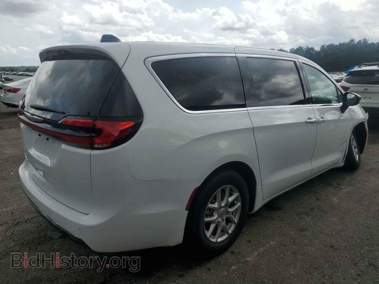 2024 CHRYSLER PACIFICA - VIN: 2C4RC1BG7RR124350 - Фото 3