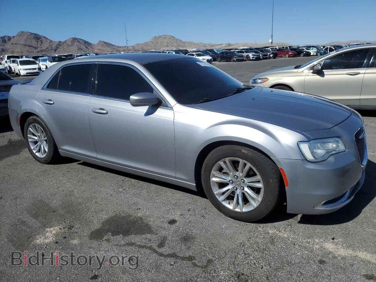 2017 CHRYSLER 300 - VIN: 2C3CCAAG8HH567896 - Фото 4