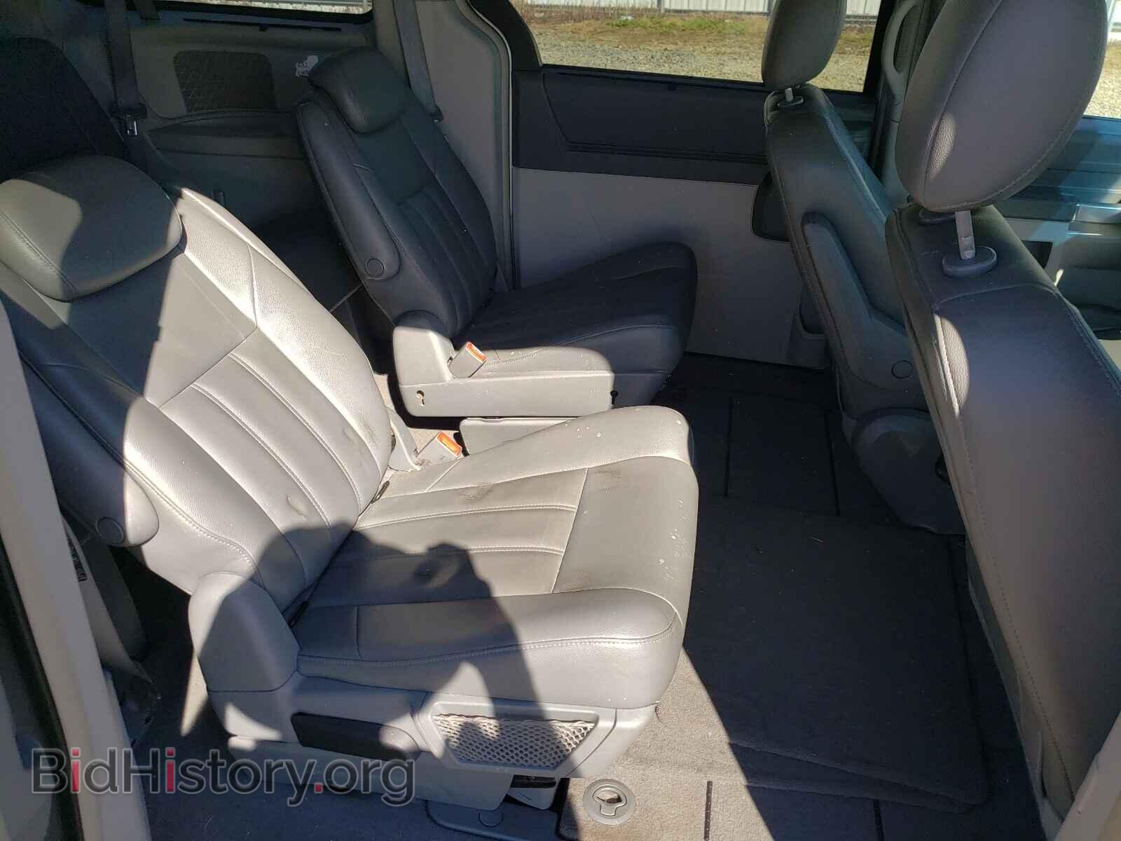 2008 CHRYSLER MINIVAN - VIN: 2A8HR54P38R821164 - Фото 6