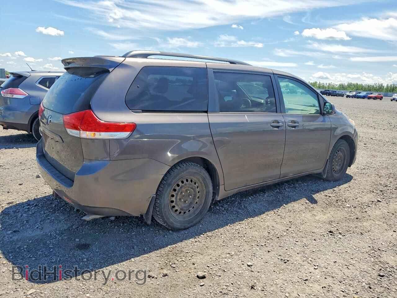 2012 TOYOTA SIENNA - VIN: 5TDKA3DC6CS012652 - Фото 3