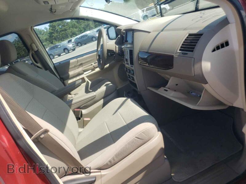 2010 Chrysler MINIVAN (VIN 2A4RR4DE4AR137146) — фото 5 из 10