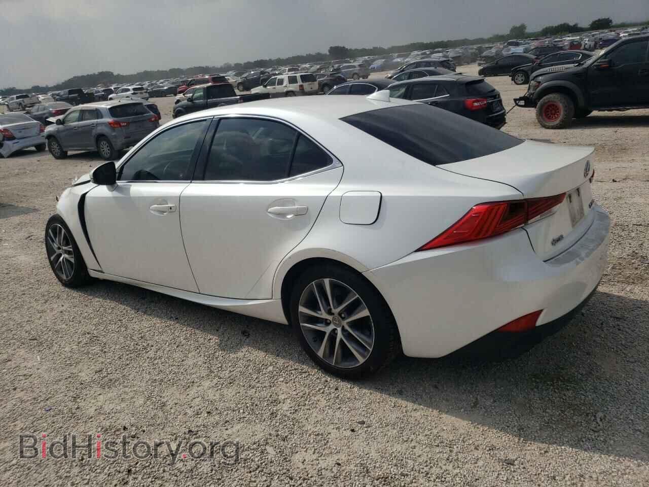 2018 LEXUS IS - VIN: JTHBA1D29J5063723 - Фото 2