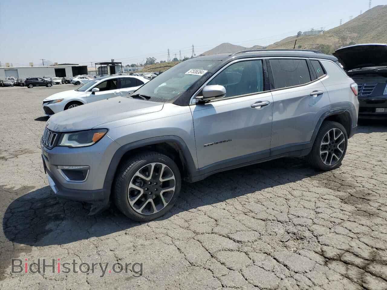 Фотография 3C4NJDCB4HT665554 - JEEP COMPASS 2017