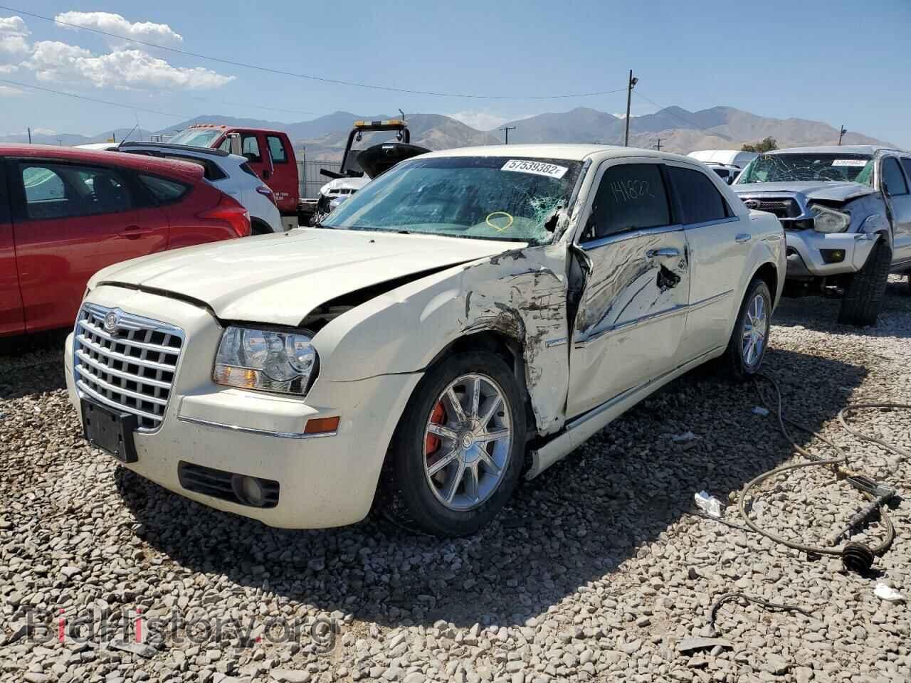 2010 CHRYSLER 300 - VIN: 2C3CK5CV6AH223916 - Фото 2
