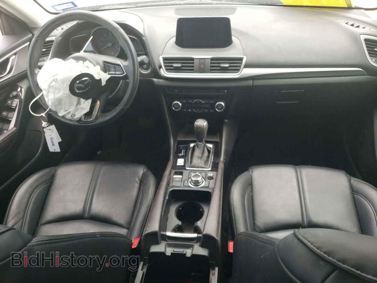 2018 MAZDA 3 - VIN: 3MZBN1L32JM165663 - Photo 8
