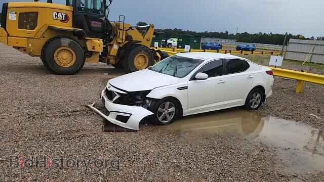 2015 KIA OPTIMA - VIN: KNAGM4A77F5607494 - Фото 13