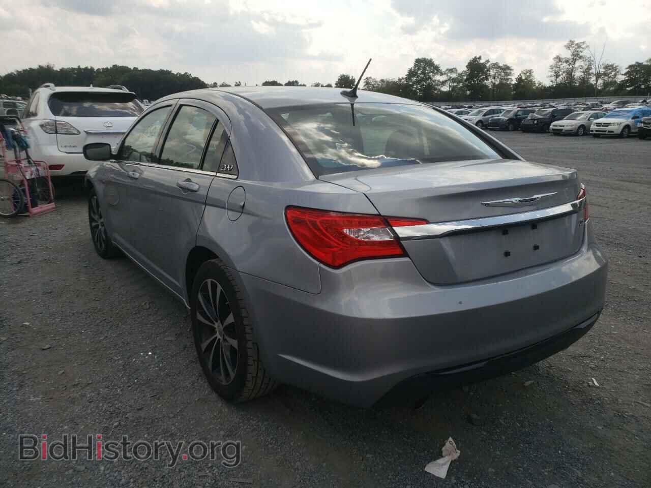 2013 CHRYSLER 200 - VIN: 1C3CCBBG2DN712016 - Фото 3