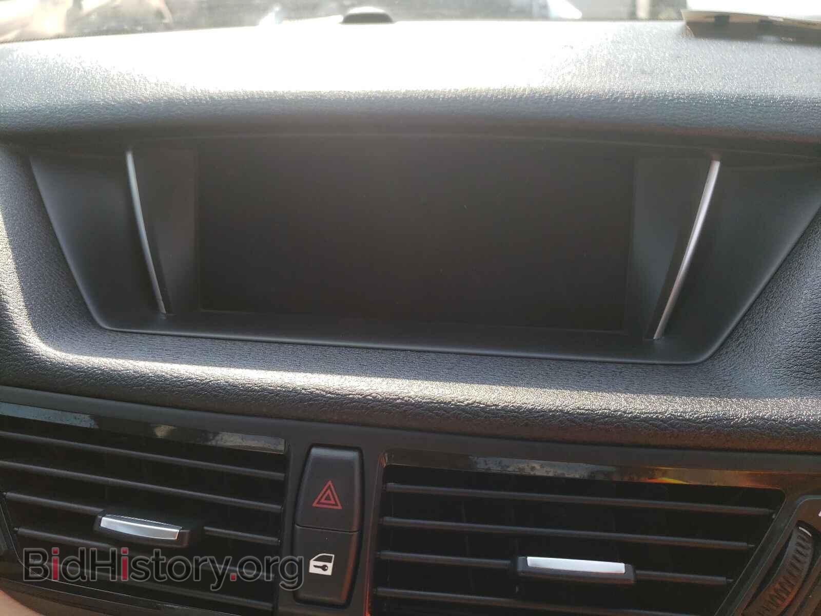 2013 BMW X1 - VIN: WBAVL1C52DVR84607 - Фото 9