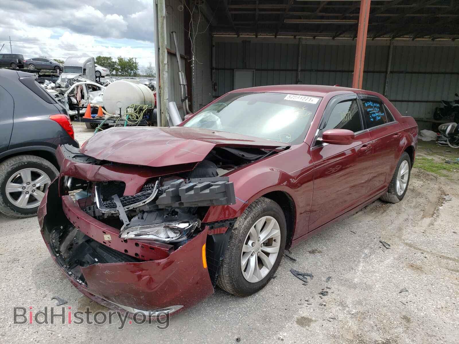 2015 CHRYSLER 300 - VIN: 2C3CCAAG0FH893902 - Фото 2