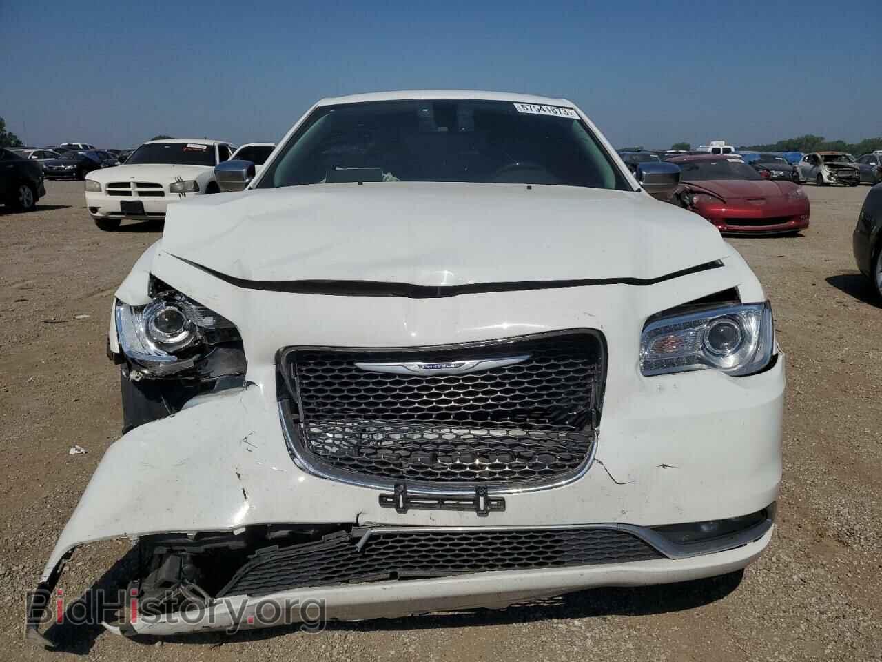 2019 CHRYSLER 300 - VIN: 2C3CCAEG5KH687236 - Фото 5