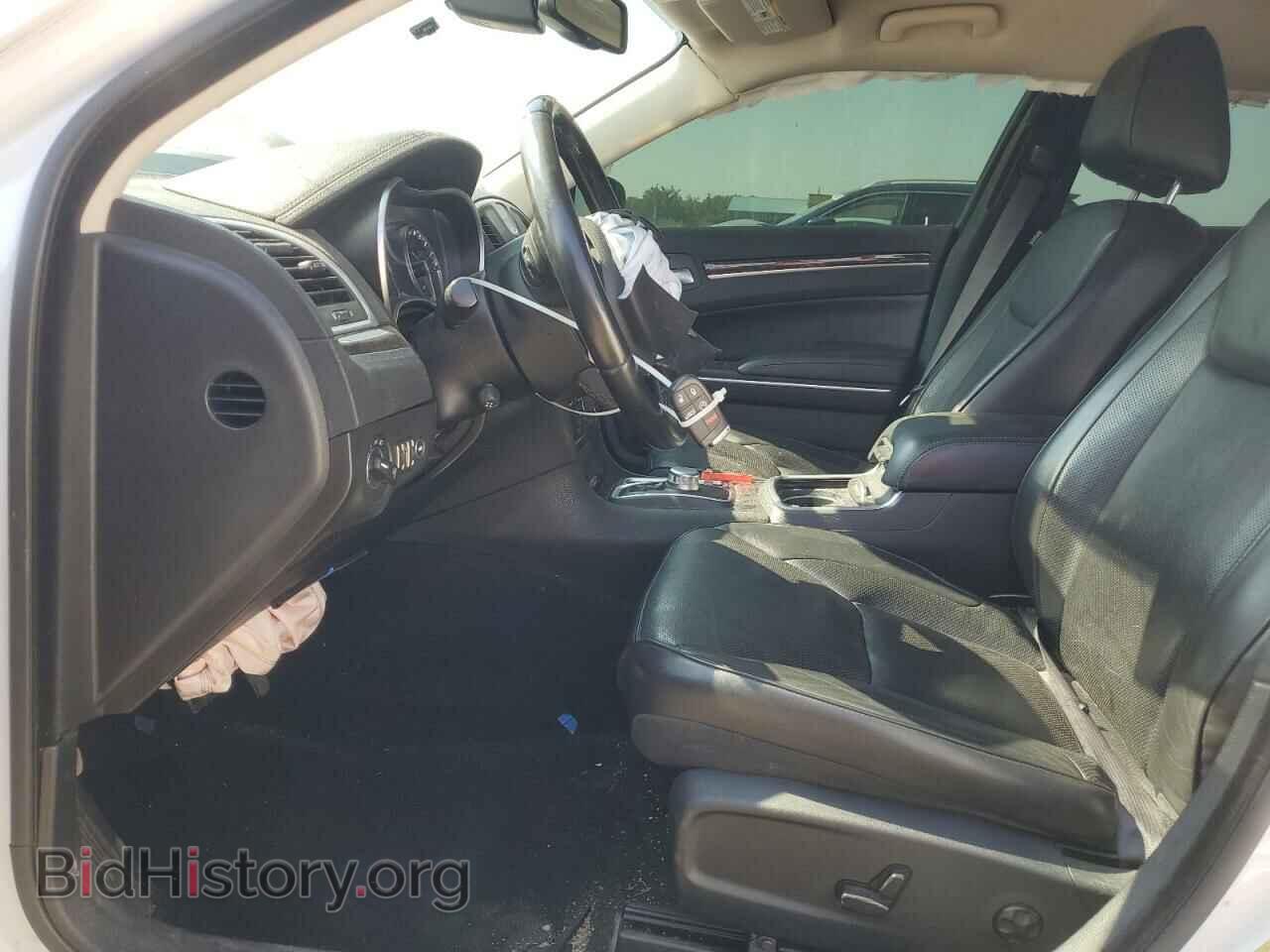 2019 CHRYSLER 300 - VIN: 2C3CCAEG5KH687236 - Фото 7