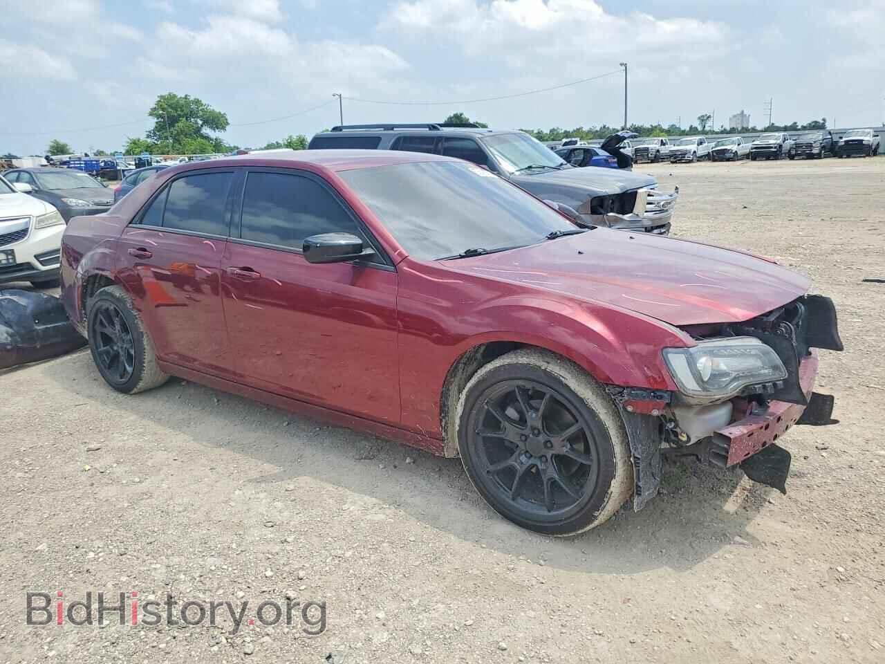 2019 CHRYSLER 300 - VIN: 2C3CCAAG1KH745879 - Фото 4