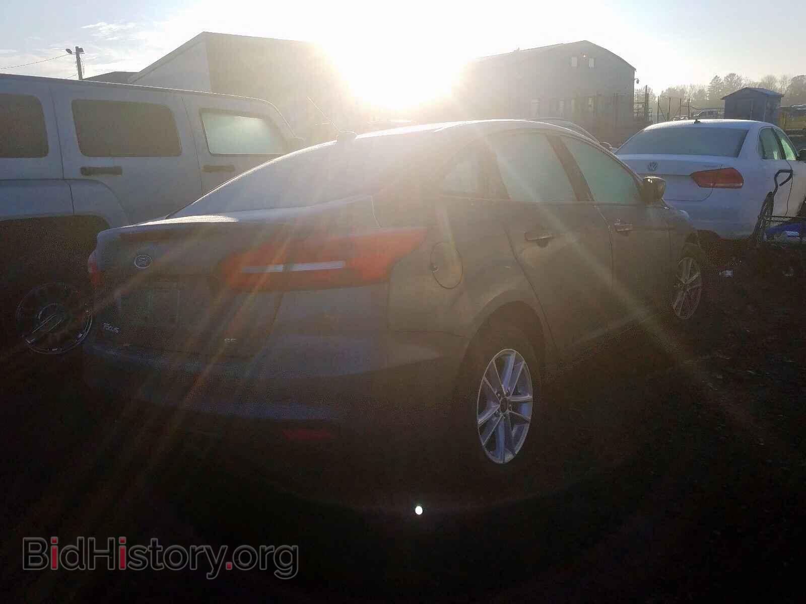 2018 FORD FOCUS SE - VIN: 1FADP3F22JL200634 - Фото 4