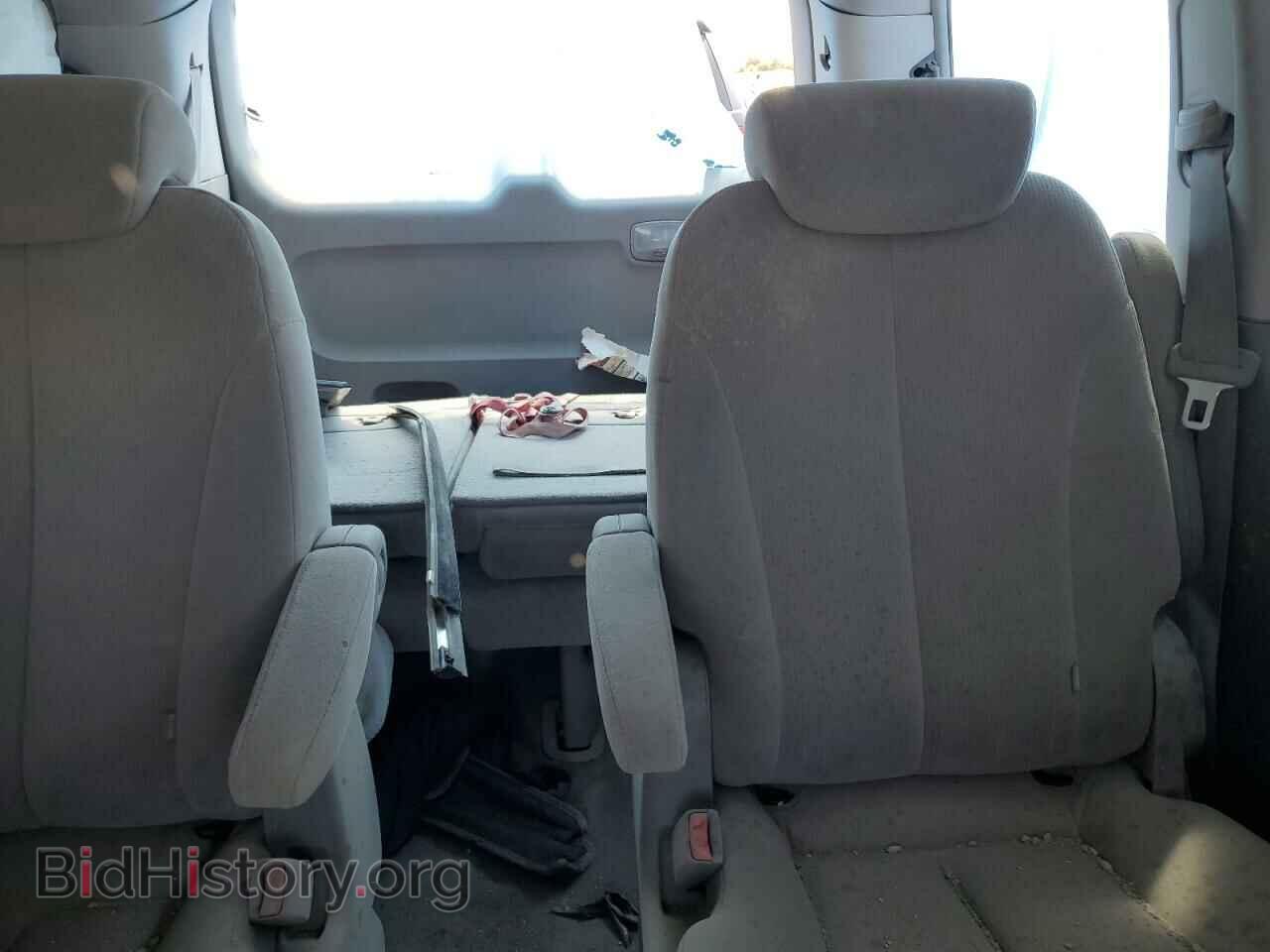 2006 KIA All Models - VIN: KNDMB233266055004 - Фото 10
