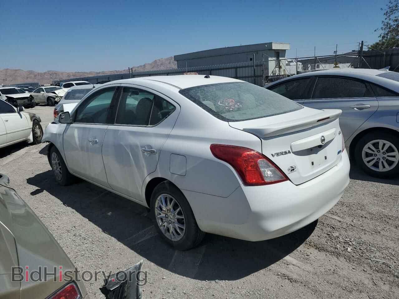 2013 NISSAN VERSA - VIN: 3N1CN7AP0DL892331 - Фото 2