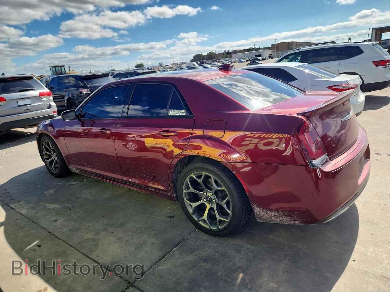 2018 CHRYSLER 300 - VIN: 2C3CCABG7JH142934 - Фото 2