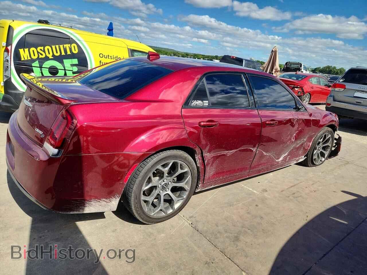 2018 CHRYSLER 300 - VIN: 2C3CCABG7JH142934 - Фото 3