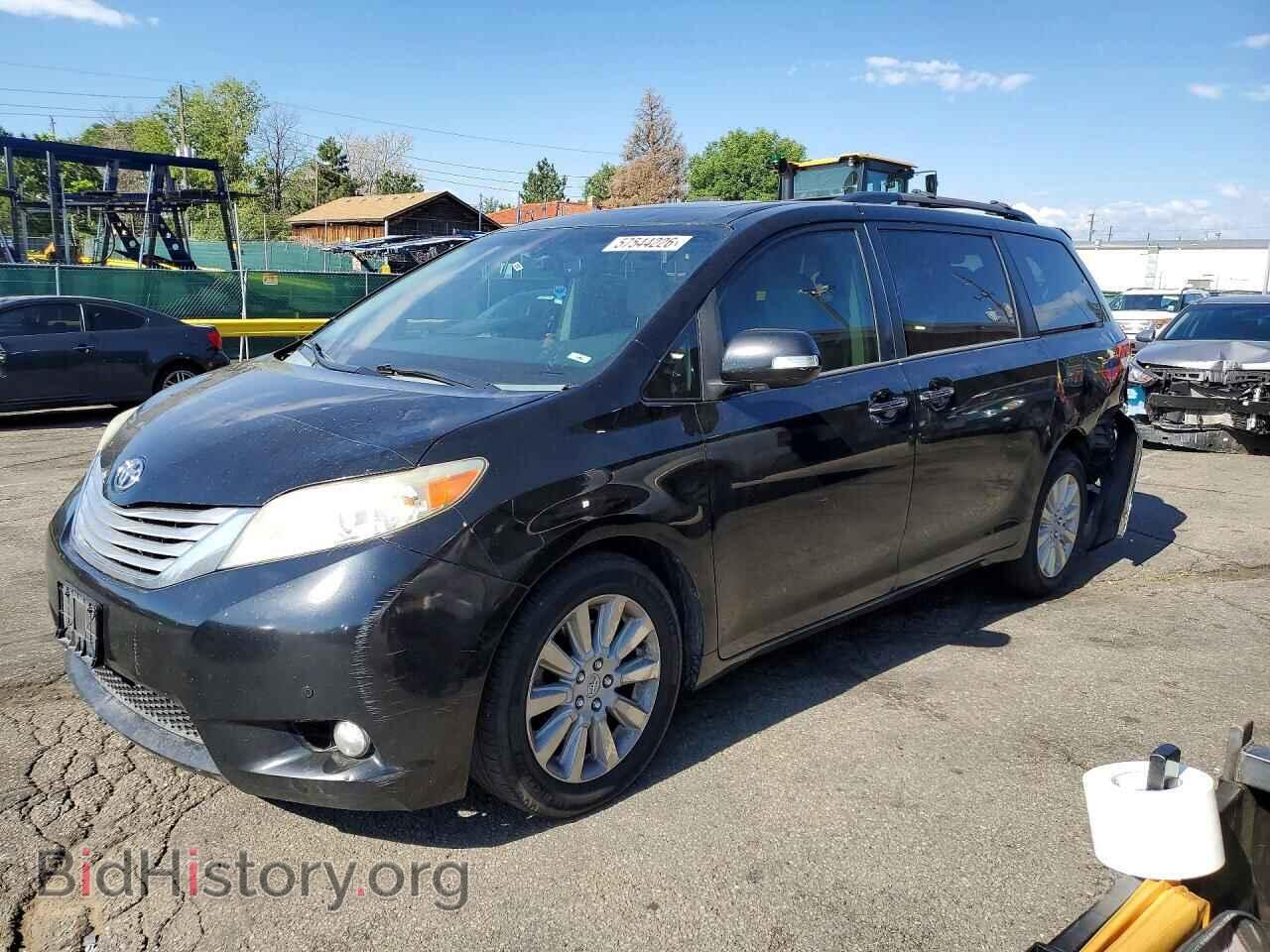 Фотография 5TDDK3DC8DS069927 - TOYOTA SIENNA 2013