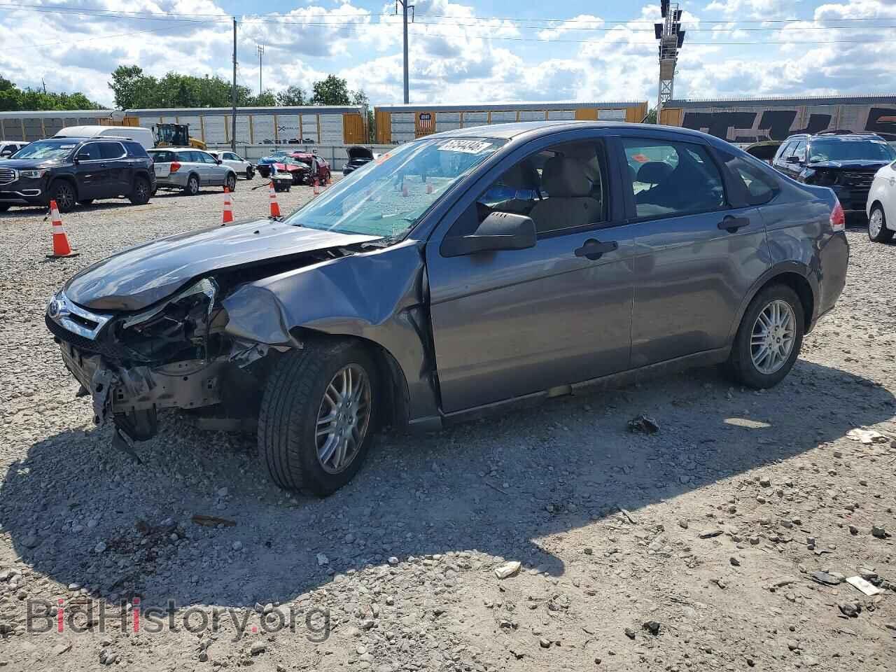 Photo 1FAHP3FN2BW105986 - FORD FOCUS 2011