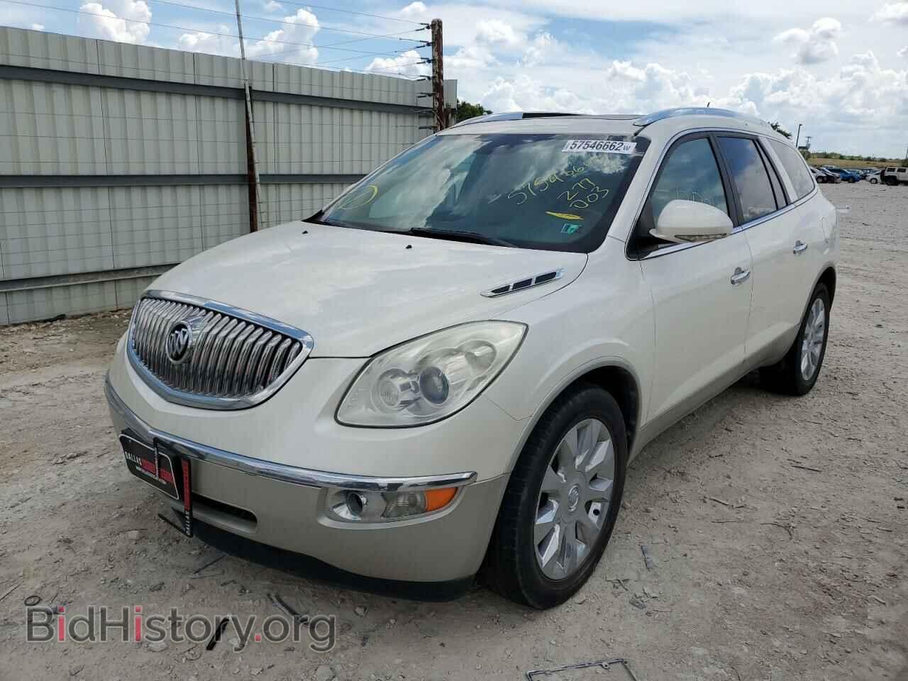 2011 BUICK ENCLAVE - VIN: 5GAKRCED4BJ277003 - Фото 2