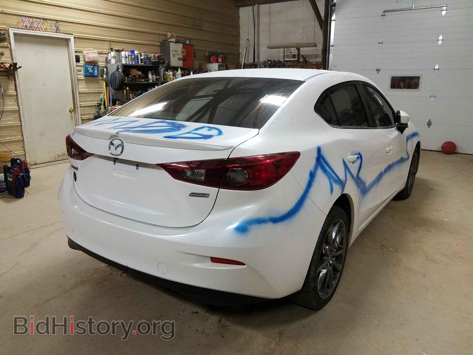 2018 MAZDA 3 - VIN: 3MZBN1V31JM256226 - Фото 4